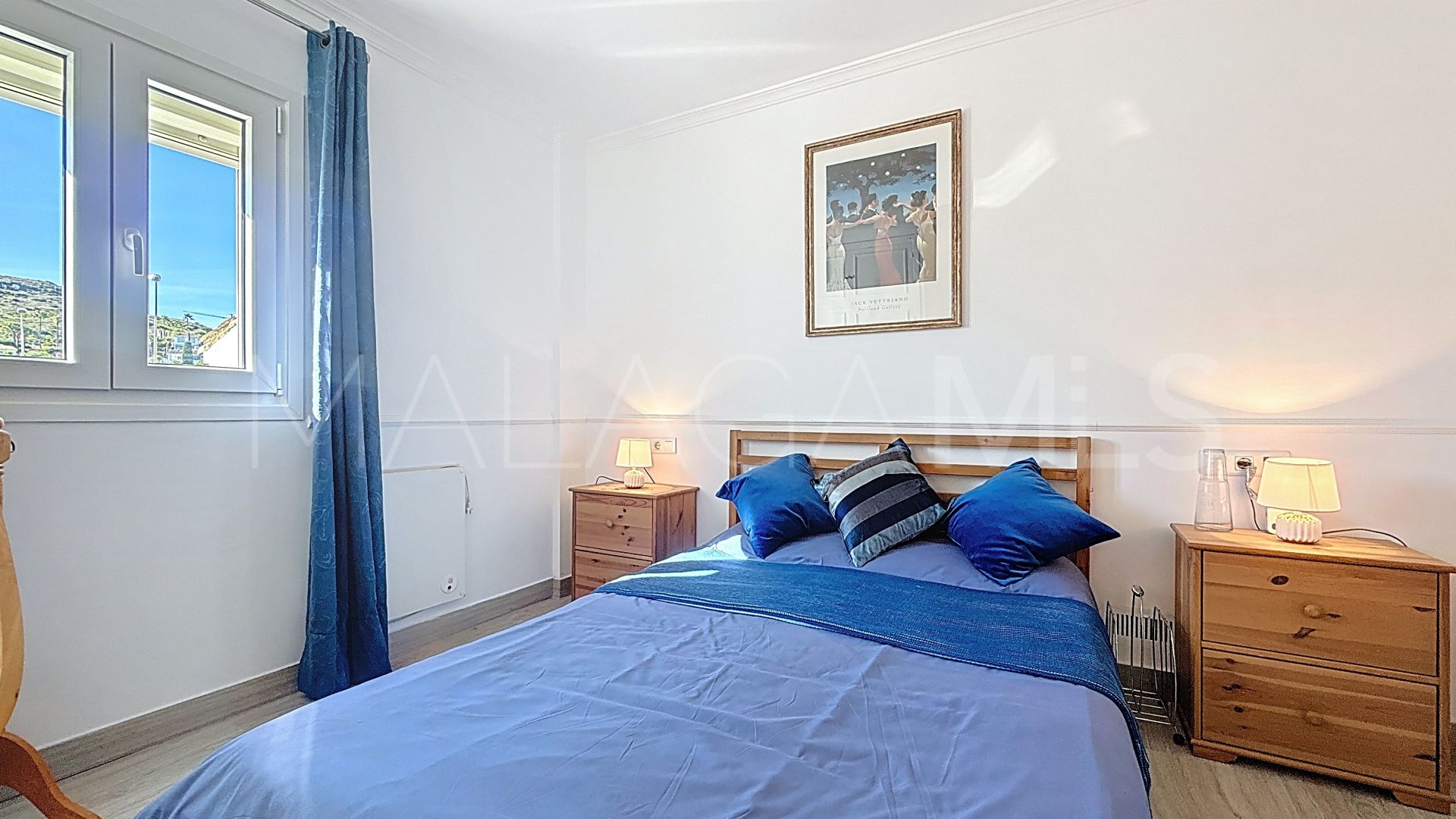 Duplex penthouse for sale in Puerto La Duquesa