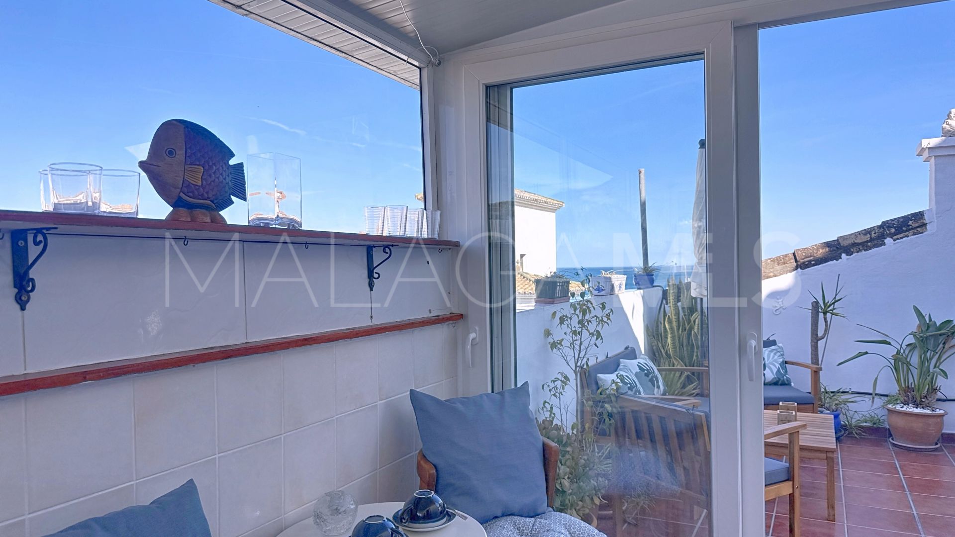Duplex penthouse for sale in Puerto La Duquesa