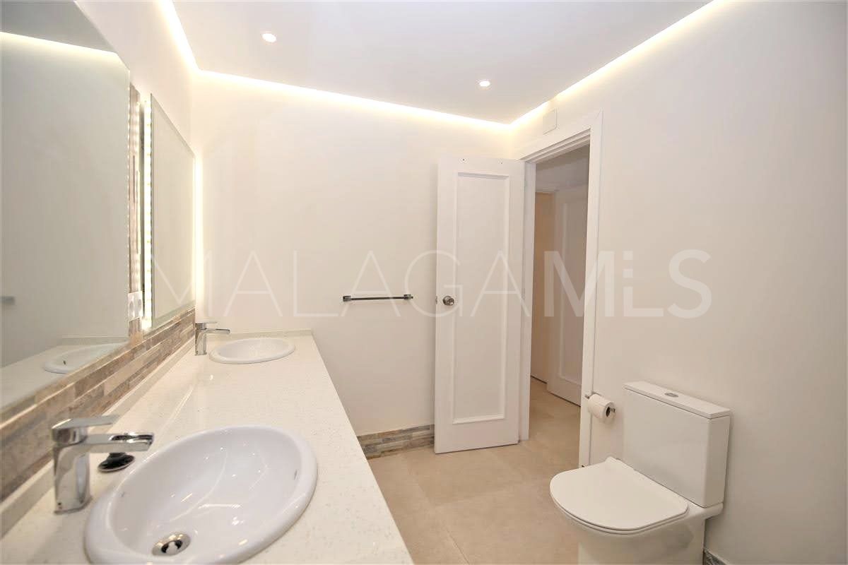Wohnung for sale in Estepona Puerto