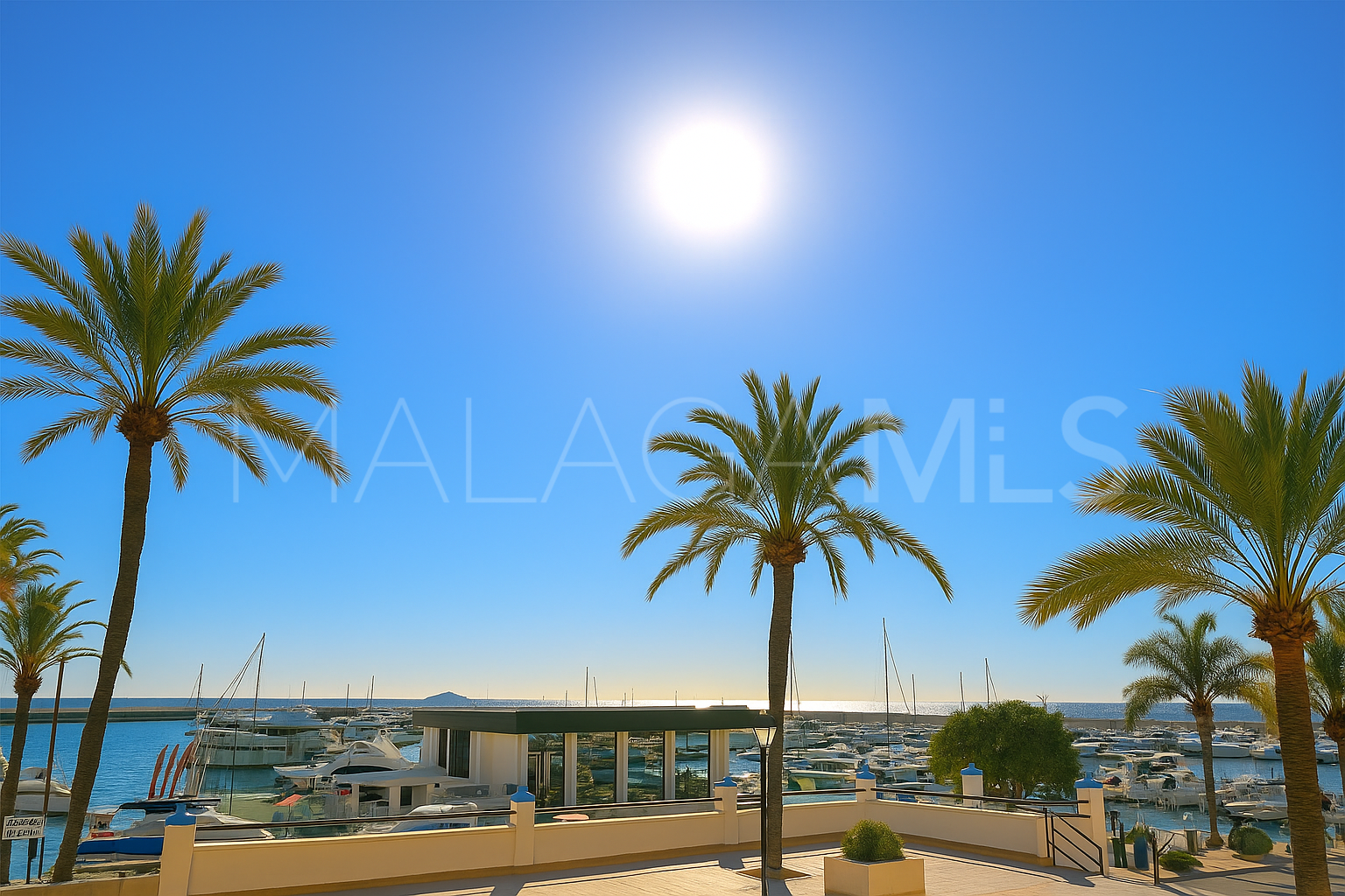 Wohnung for sale in Estepona Puerto