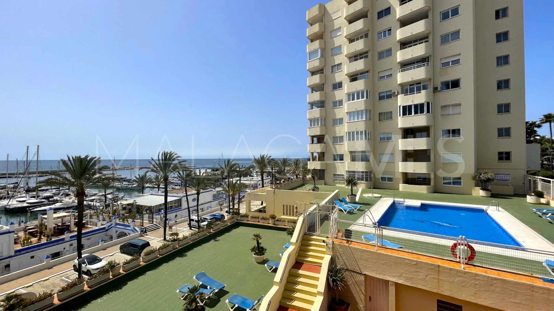 Wohnung for sale in Estepona Puerto