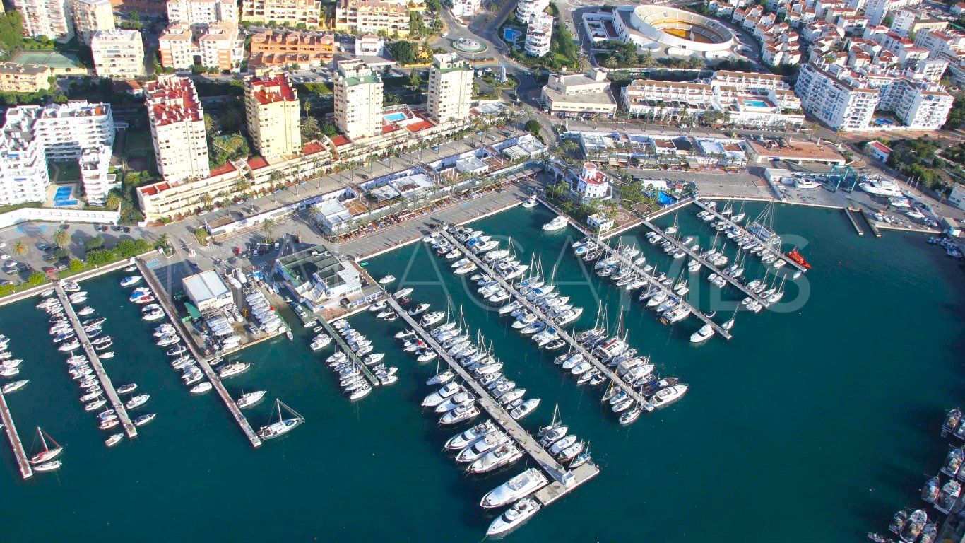 Wohnung for sale in Estepona Puerto