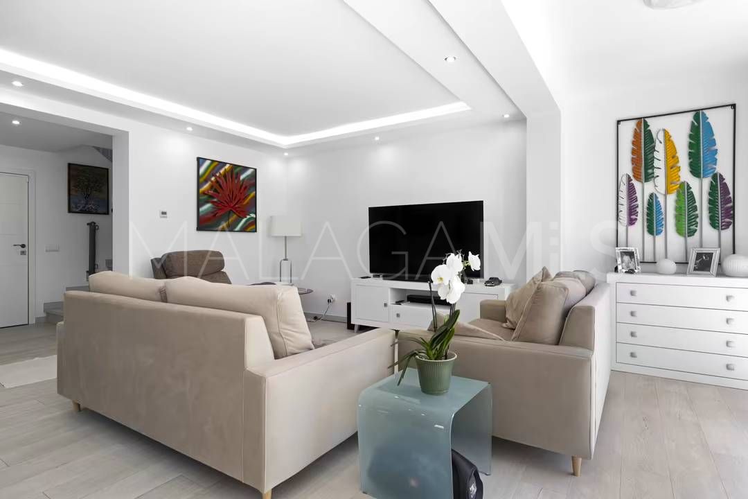 Villa for sale in Benamara