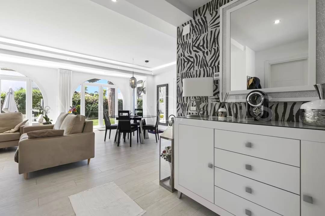 Villa for sale in Benamara