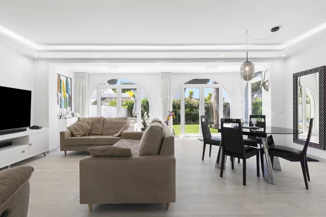 Villa for sale in Benamara