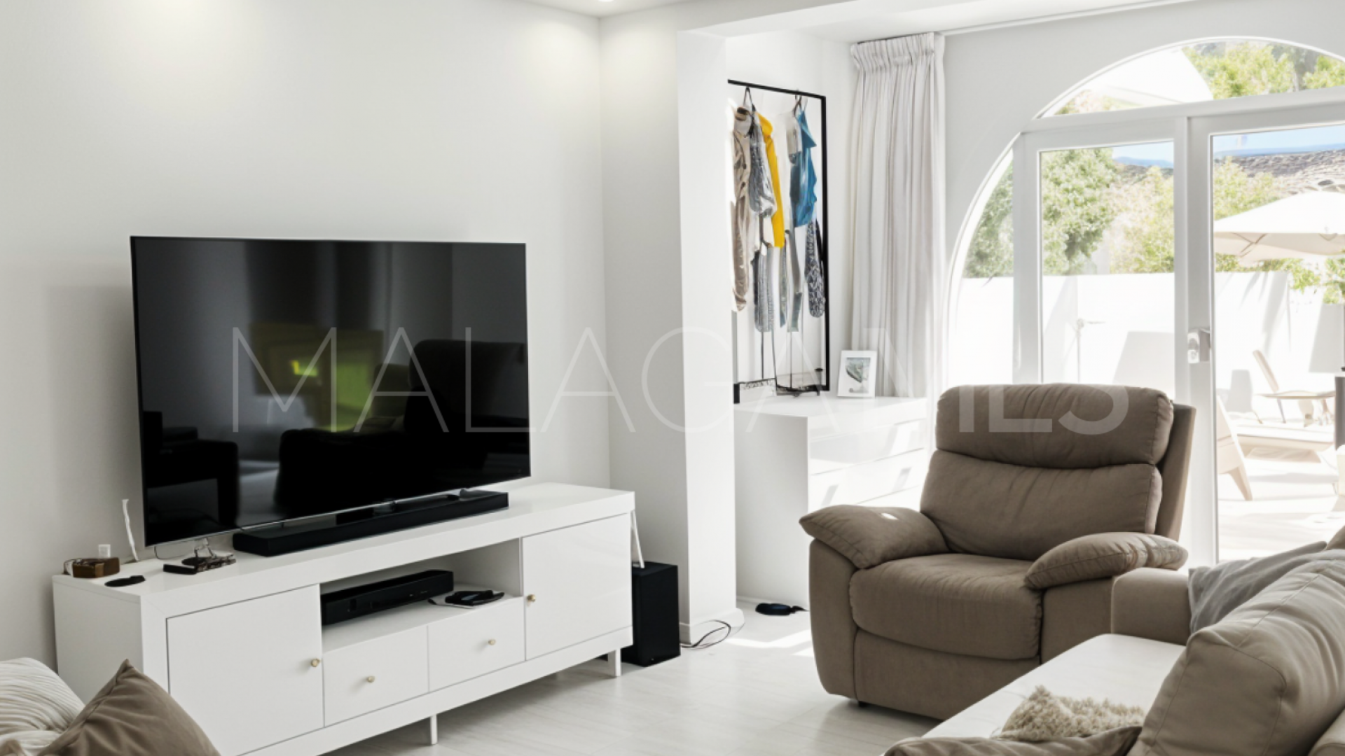 Villa for sale in Benamara