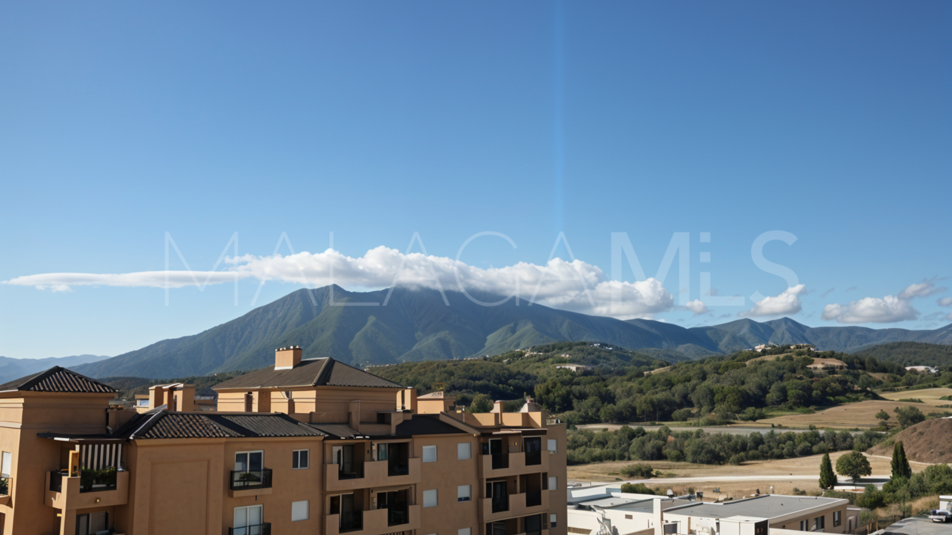 Avda de Andalucia - Sierra de Estepona, apartamento a la venta de 3 bedrooms