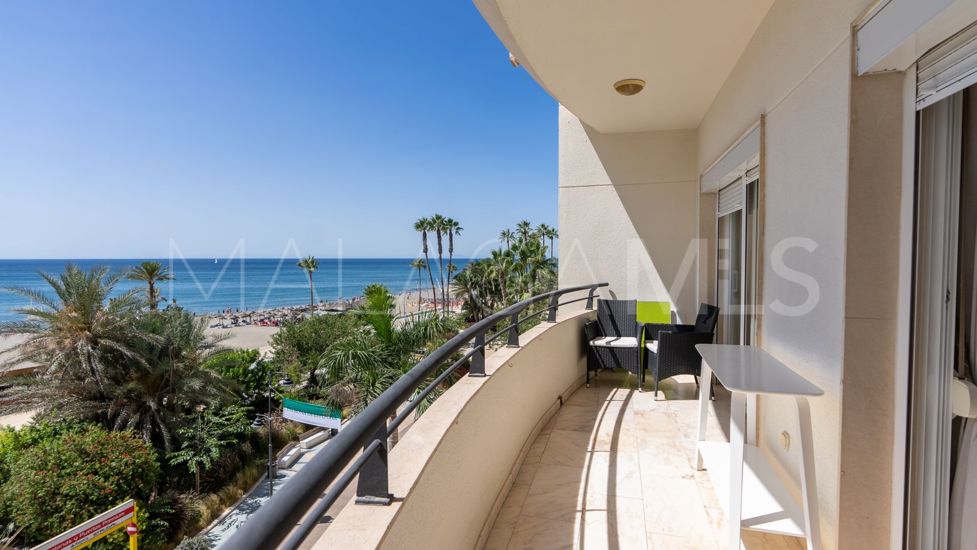 Apartamento with 3 bedrooms a la venta in Estepona Casco Antiguo