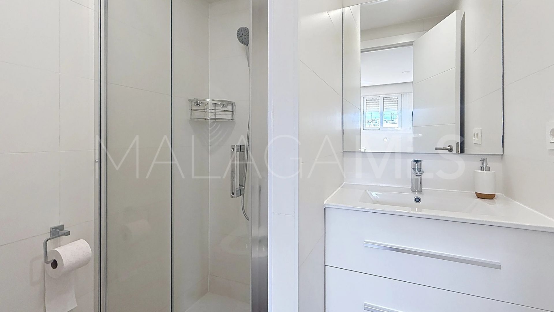 Appartement for sale in Estepona Puerto