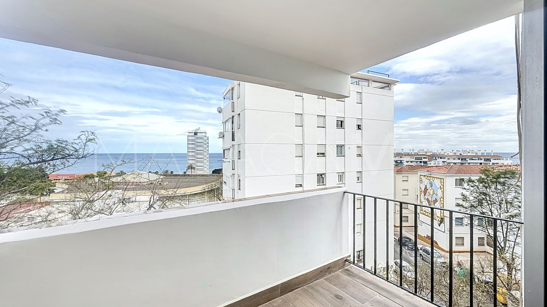Appartement for sale in Estepona Puerto