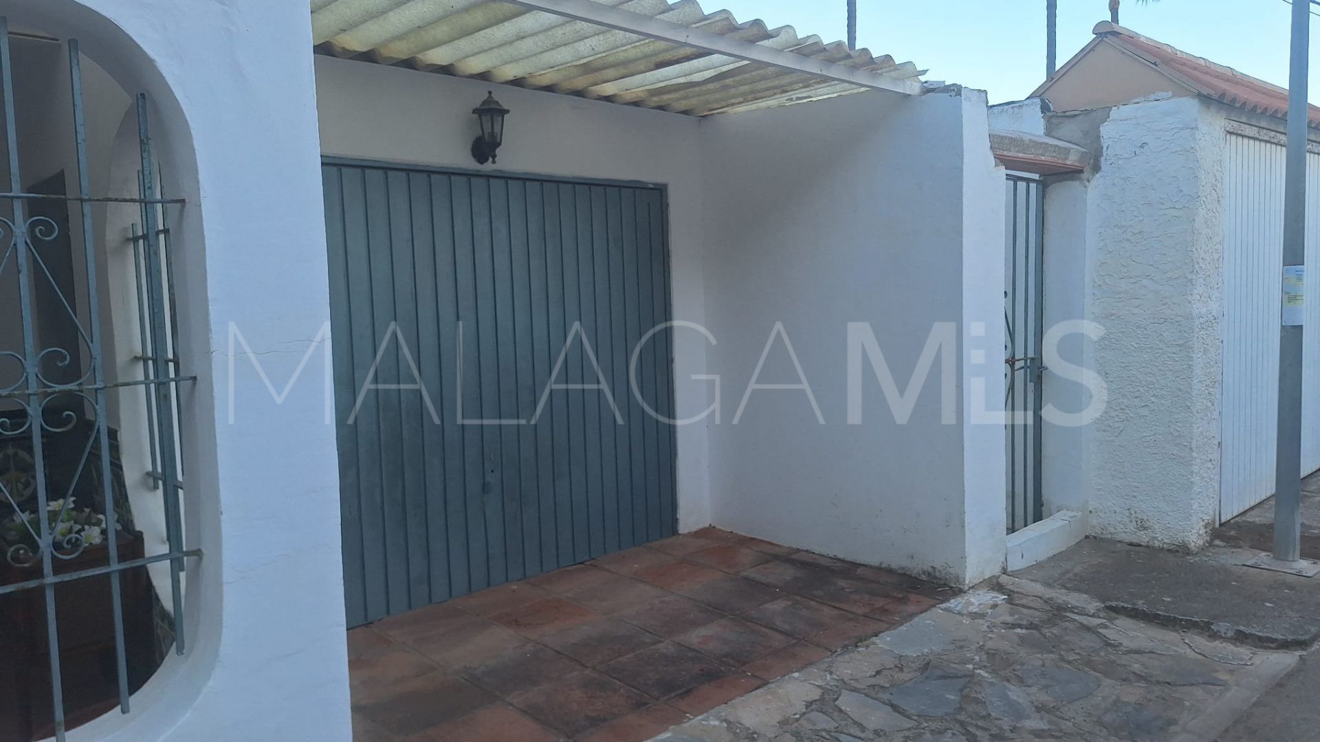 Buenas Noches 3 bedrooms villa for sale