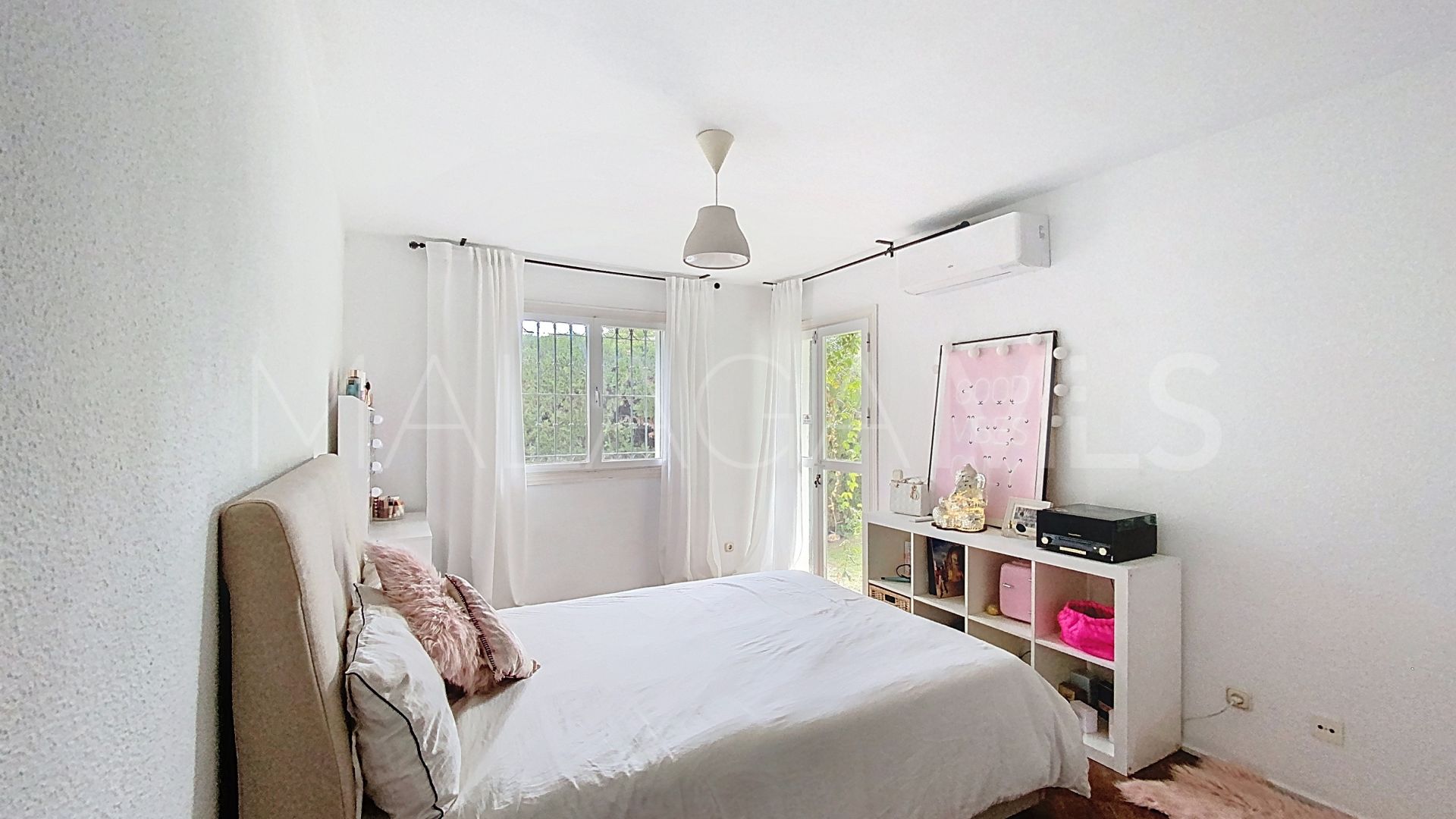 Villa for sale in Atalaya