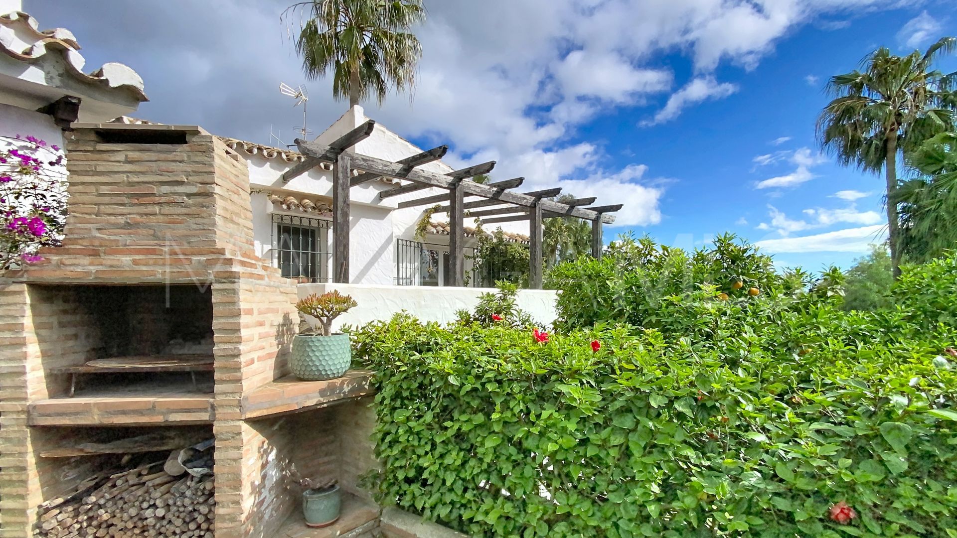 Villa for sale in Atalaya