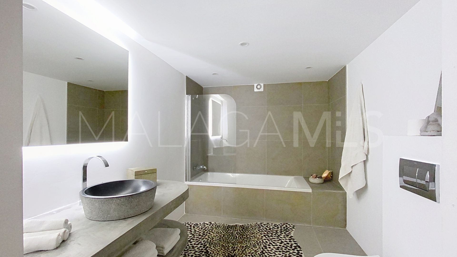 Villa for sale in Atalaya