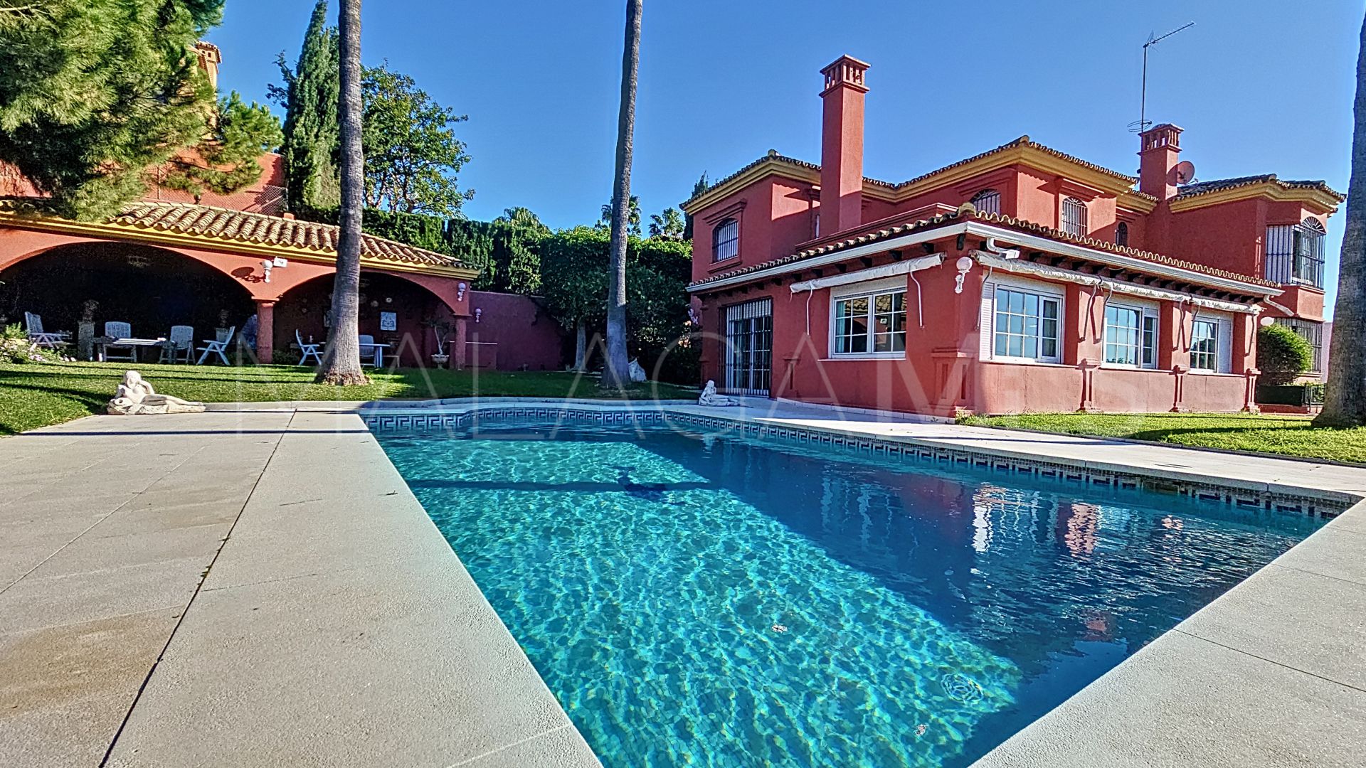 Se vende villa with 6 bedrooms in Seghers