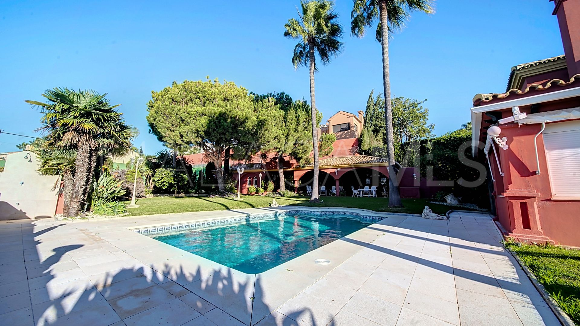 Se vende villa with 6 bedrooms in Seghers