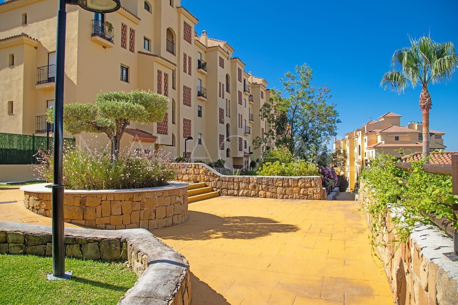 Selwo, atico duplex for sale with 3 bedrooms