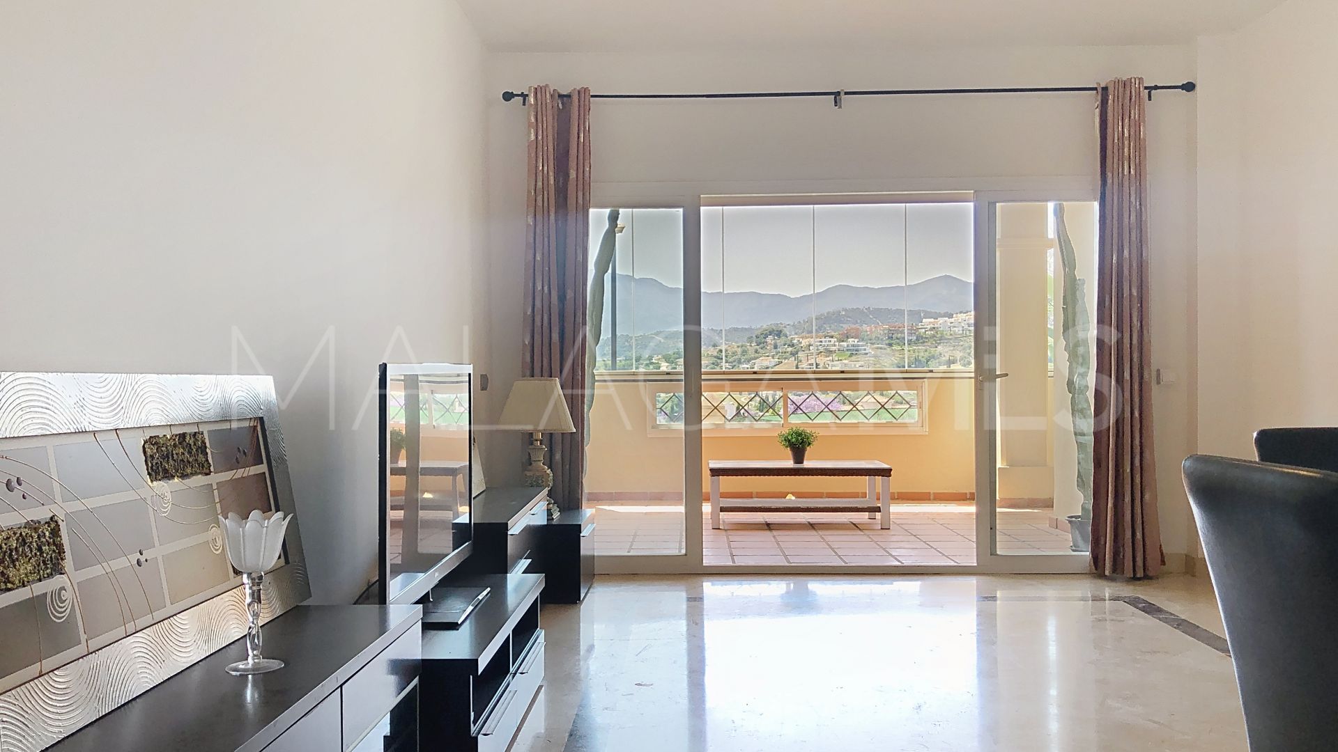 For sale 3 bedrooms apartment in Toscana Hills