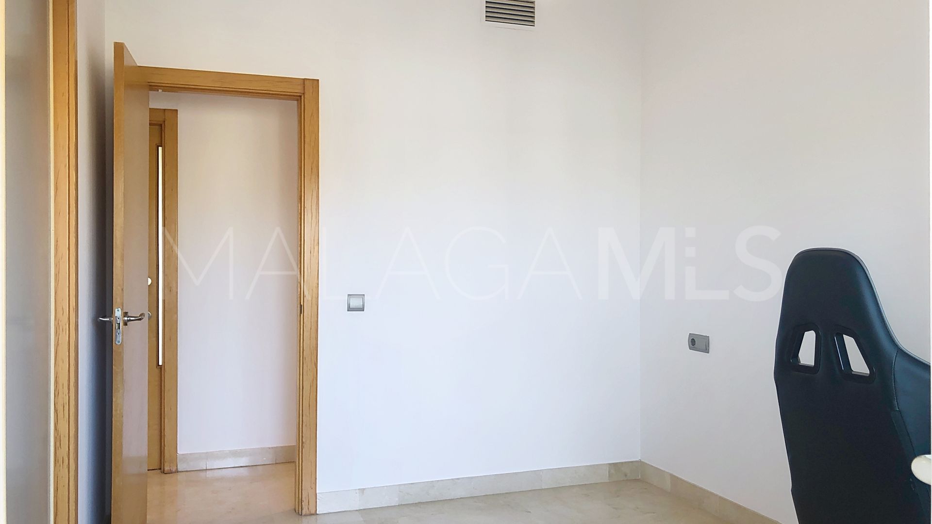 For sale 3 bedrooms apartment in Toscana Hills