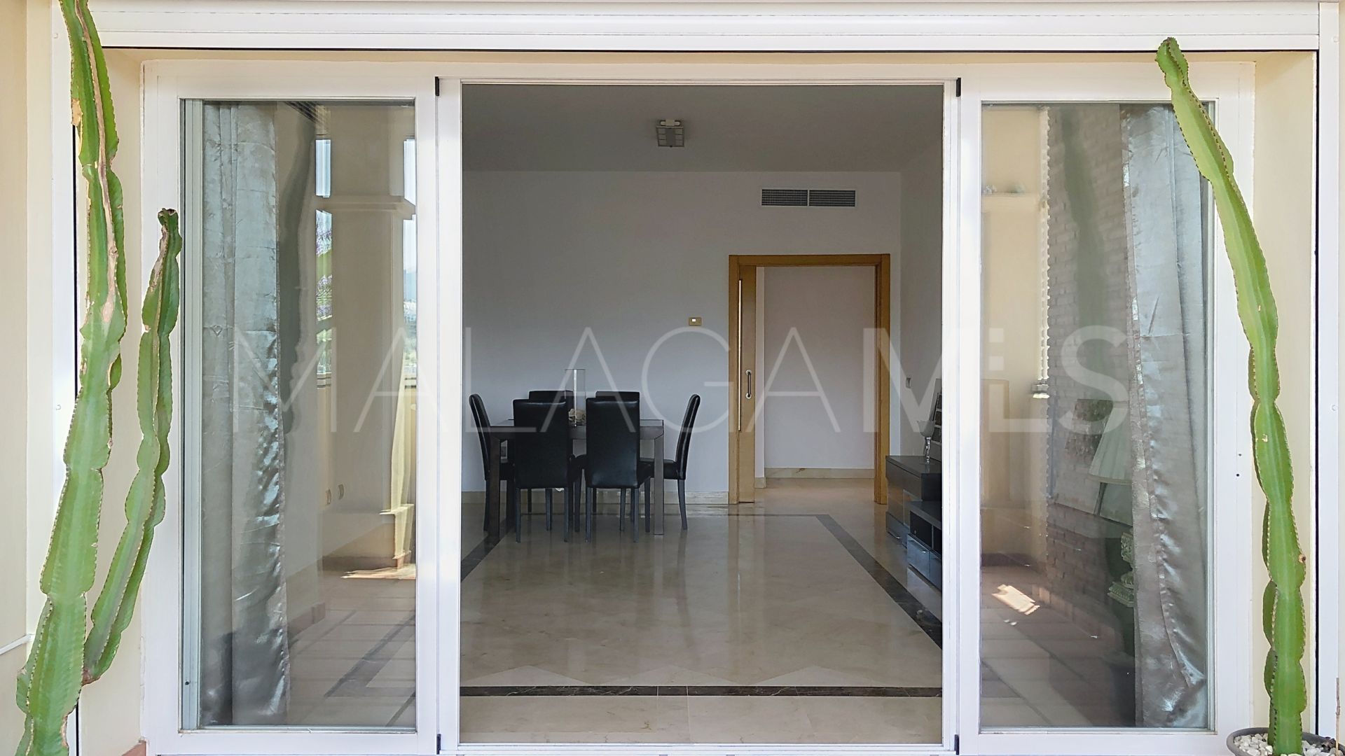 For sale 3 bedrooms apartment in Toscana Hills