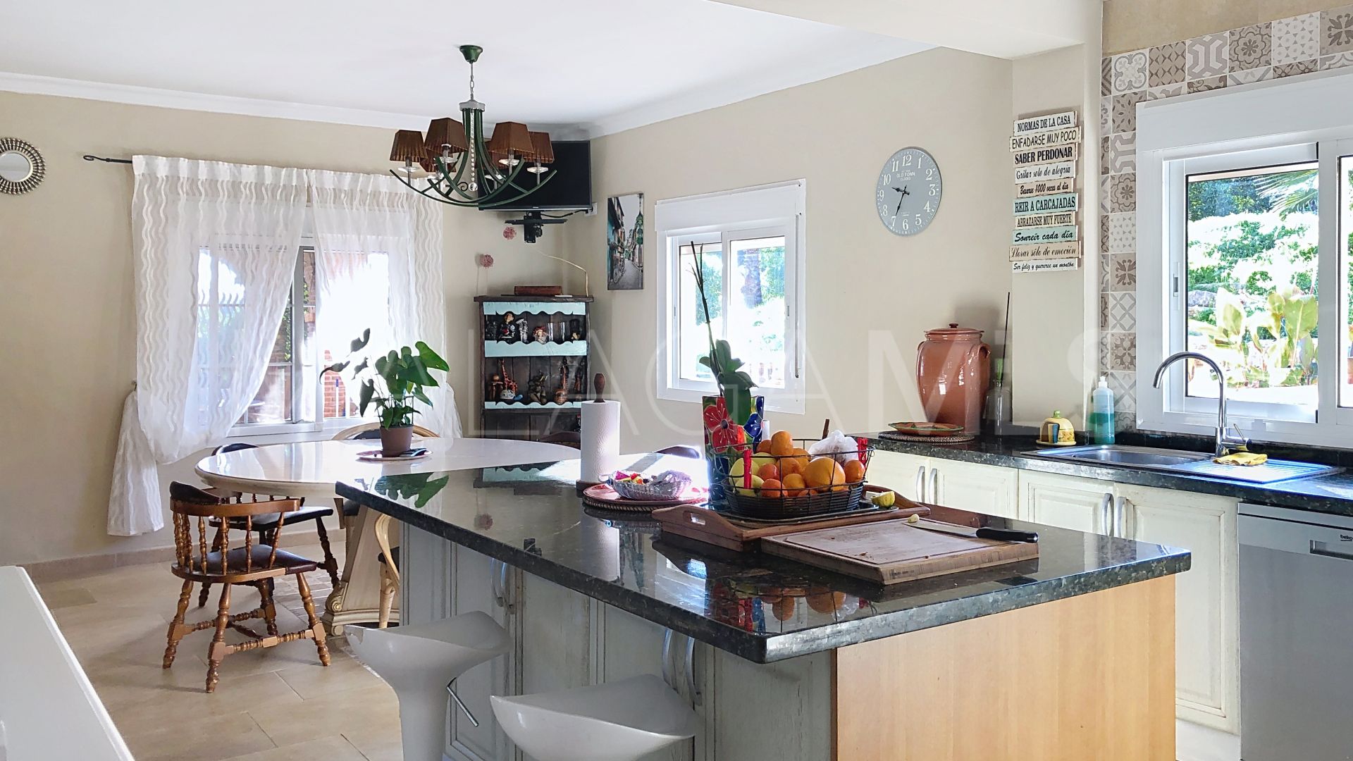 Villa for sale in Guadalobon de 6 bedrooms
