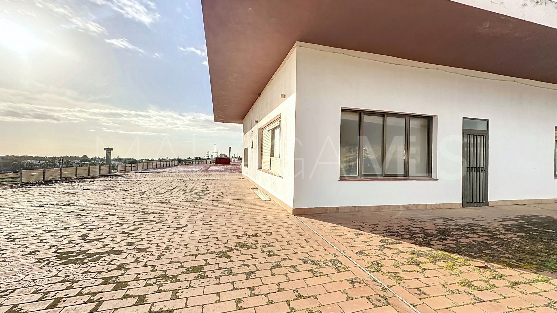 Commercial for sale in Cancelada