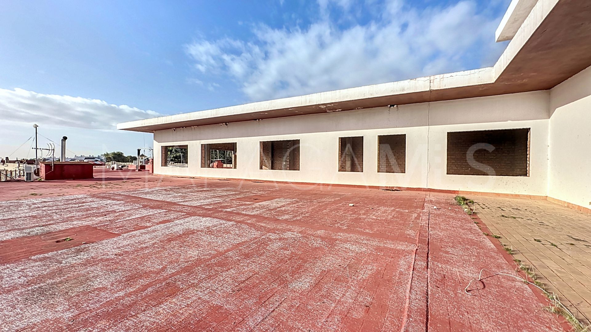 Commercial for sale in Cancelada