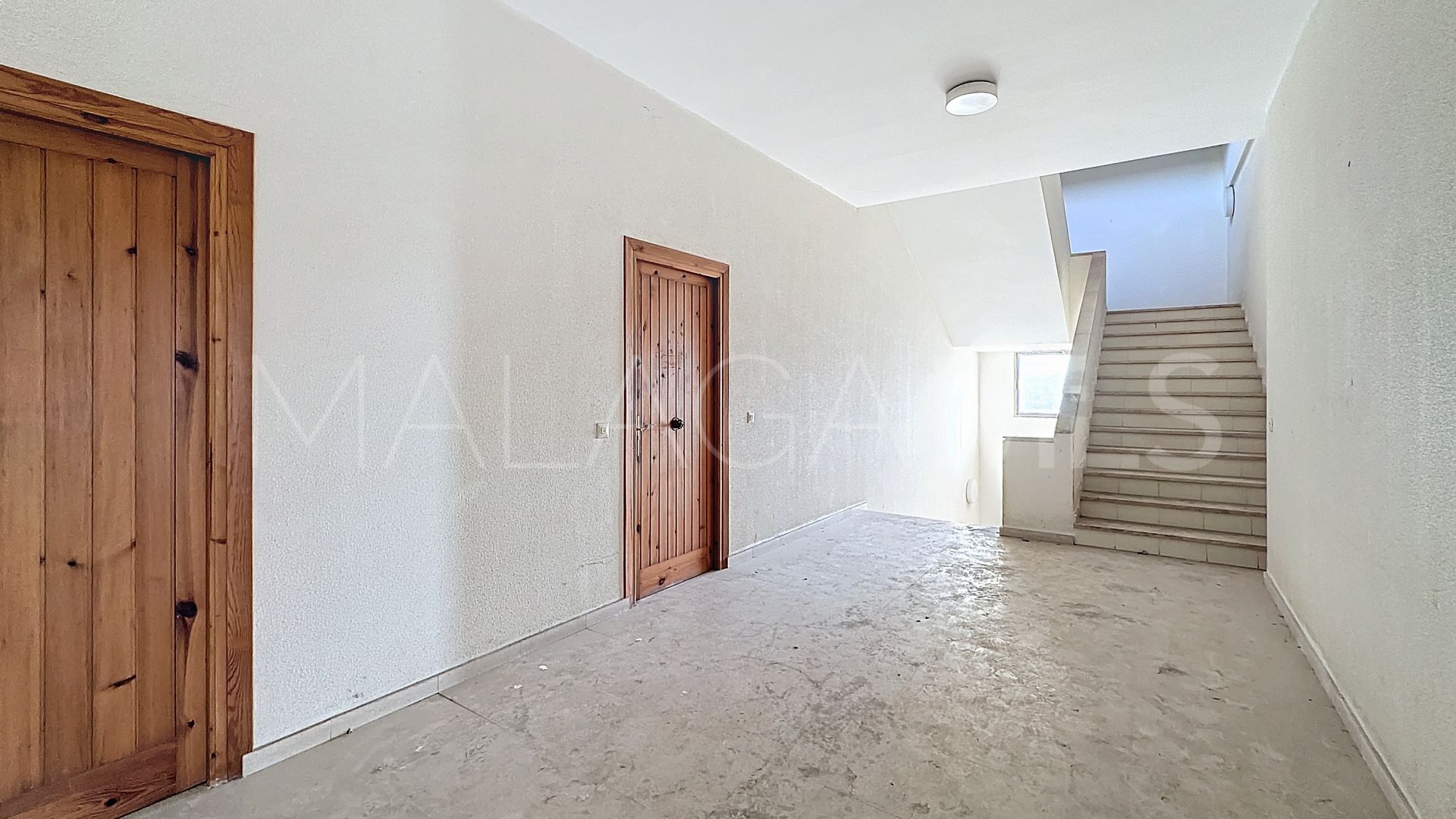 Commercial for sale in Cancelada
