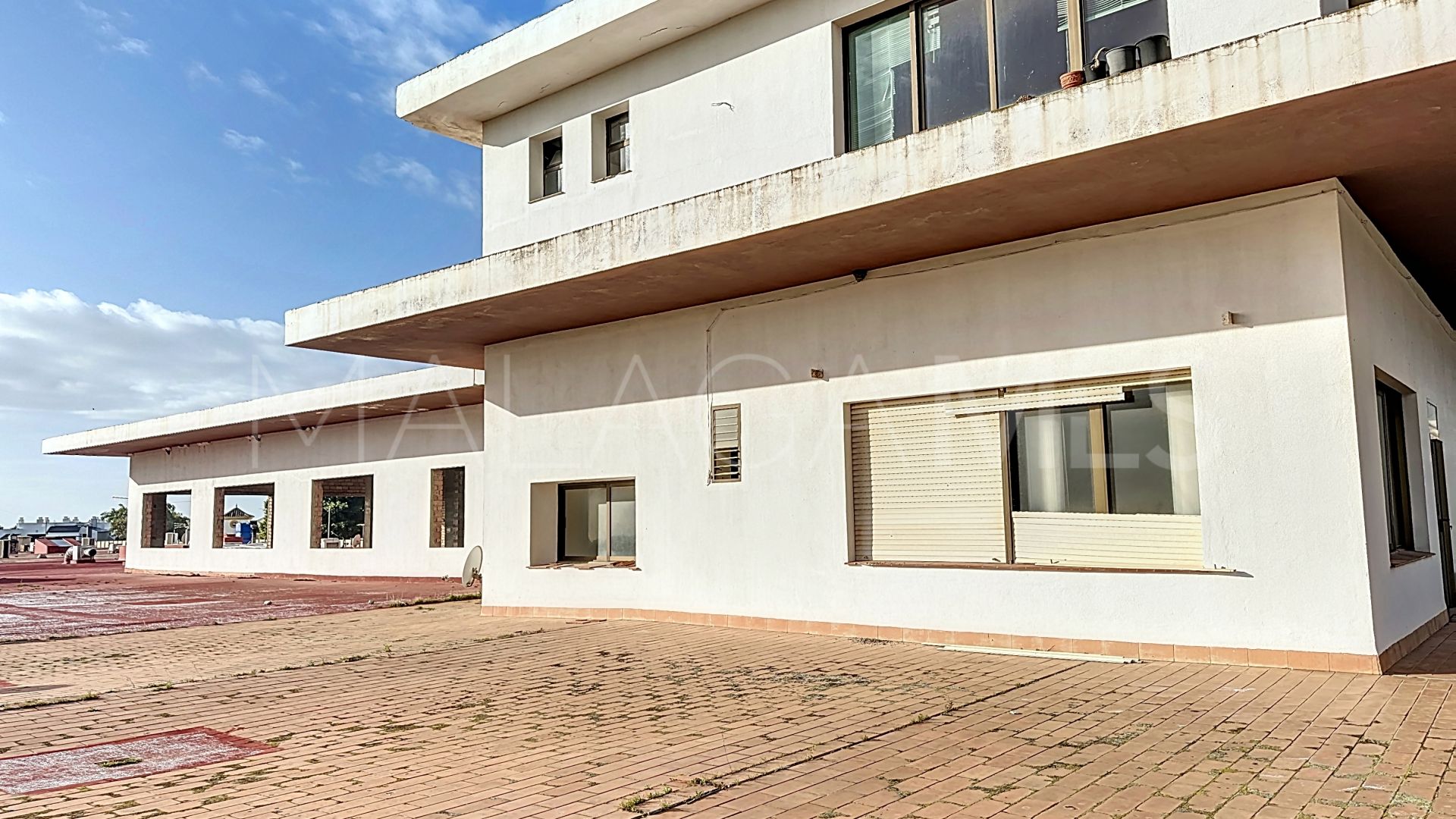 Commercial for sale in Cancelada