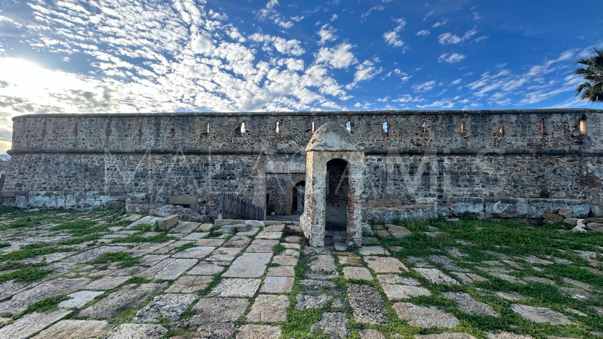 Radhus for sale in Castillo de la Duquesa