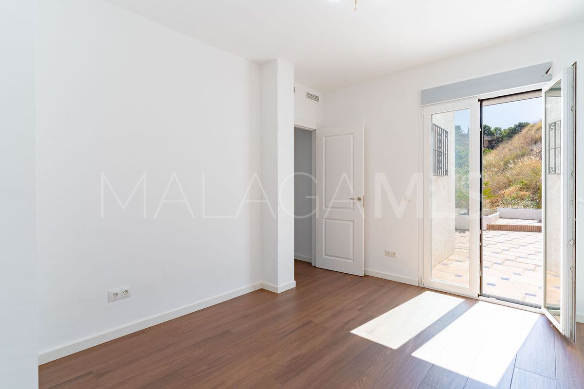 Finca for sale in Los Reales - Sierra Estepona