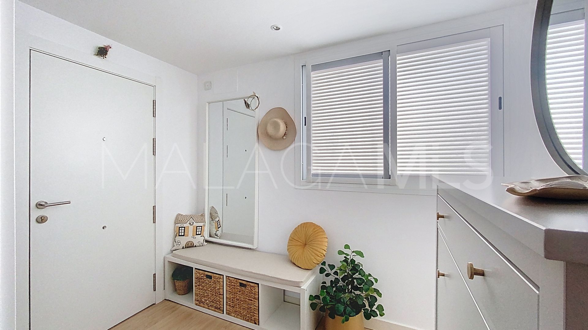 3 bedrooms Estepona Centre penthouse for sale