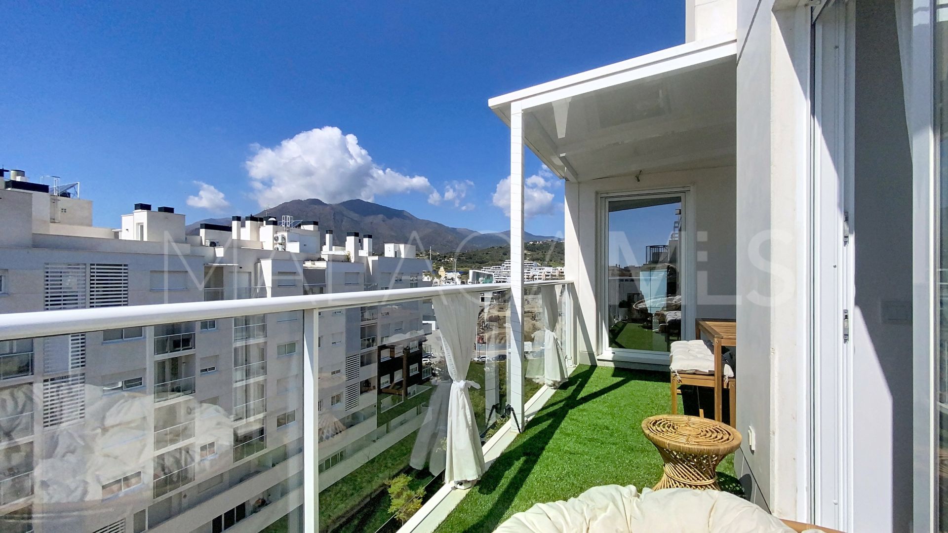 3 bedrooms Estepona Centre penthouse for sale