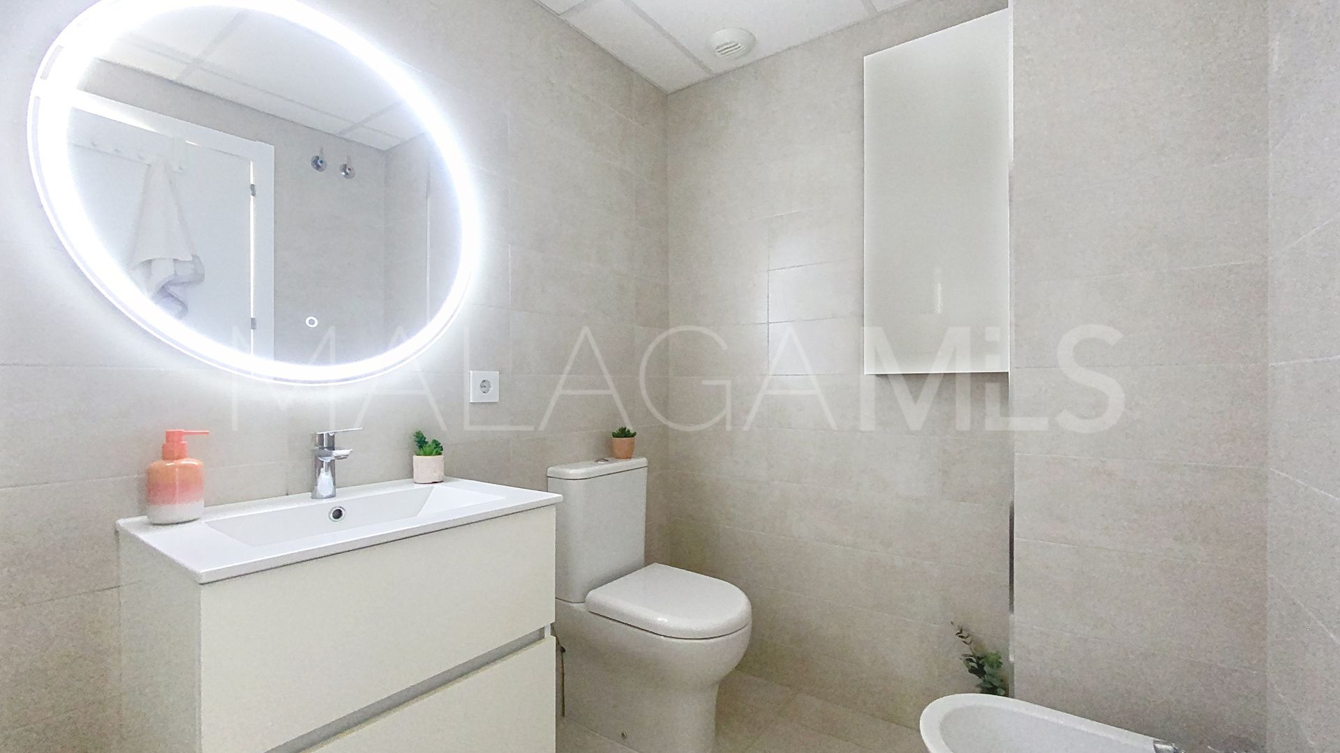3 bedrooms Estepona Centre penthouse for sale