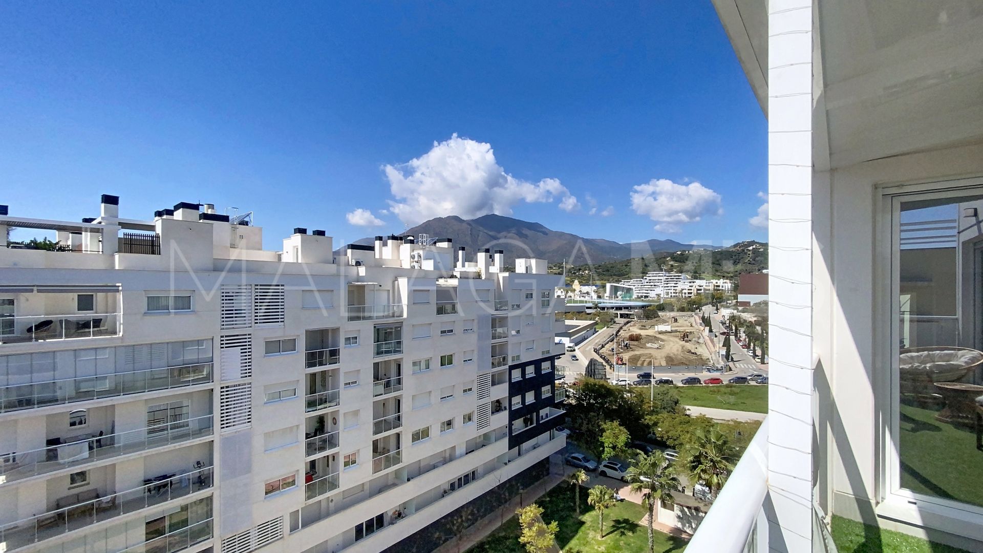 3 bedrooms Estepona Centre penthouse for sale