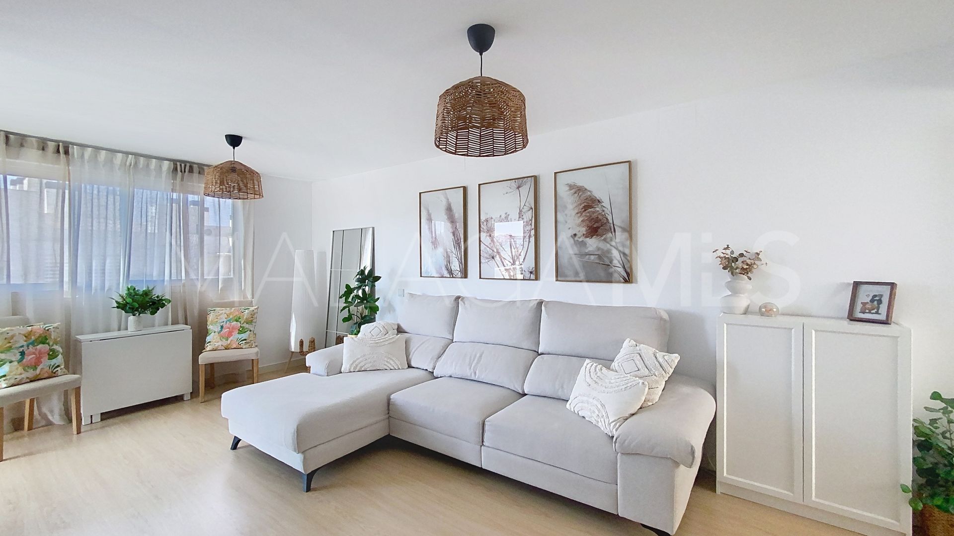 3 bedrooms Estepona Centre penthouse for sale