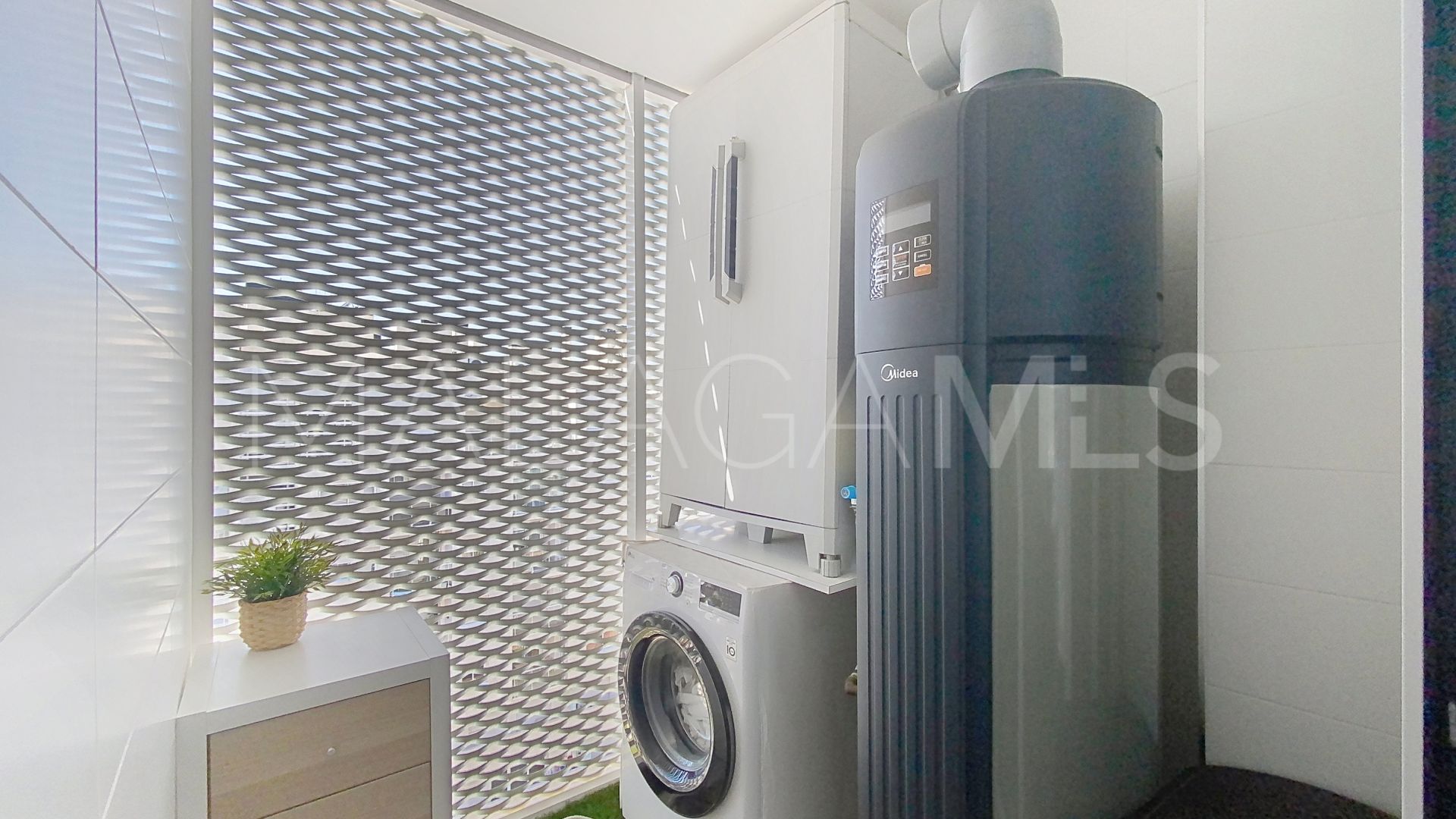 3 bedrooms Estepona Centre penthouse for sale