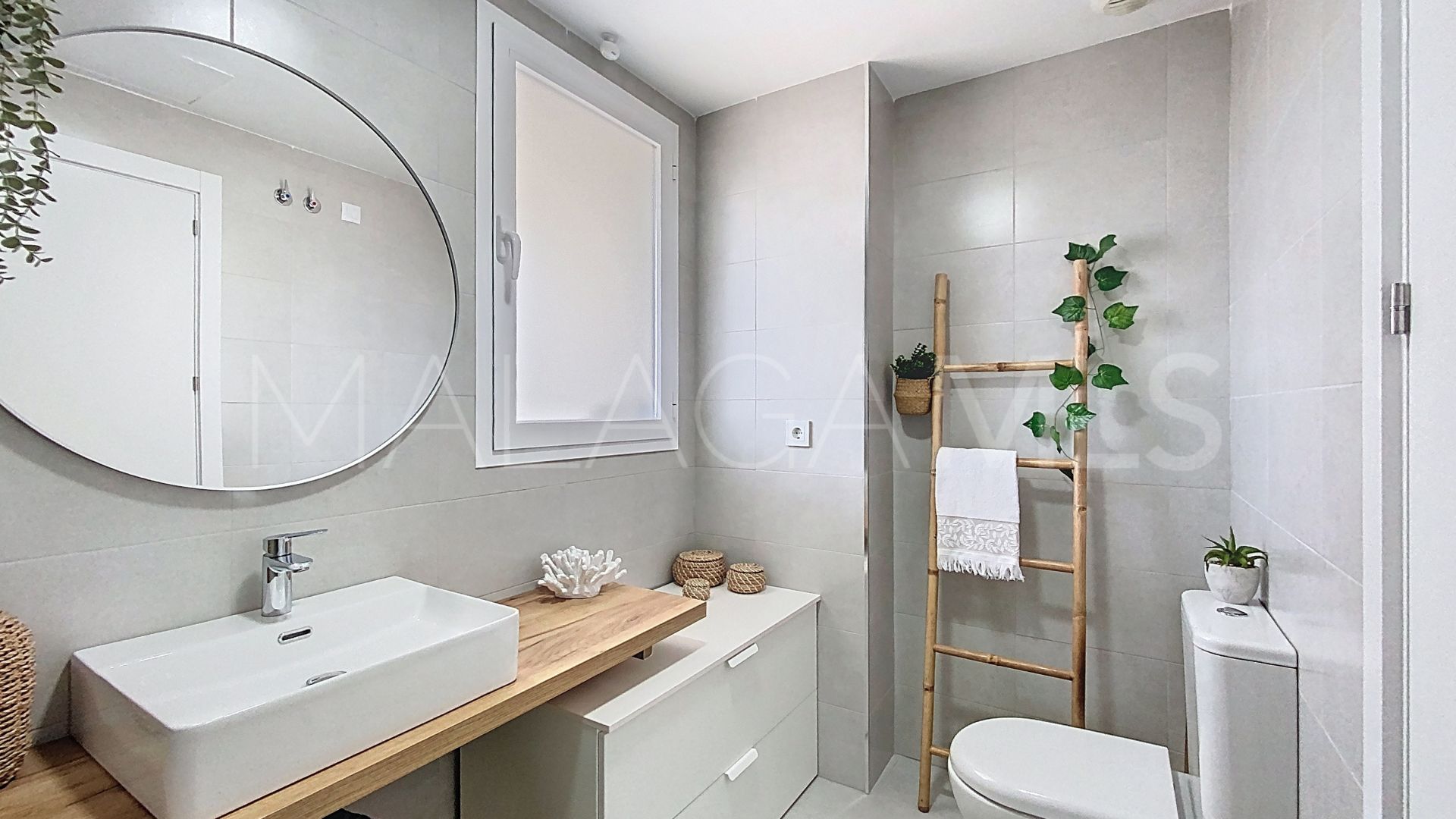 3 bedrooms Estepona Centre penthouse for sale