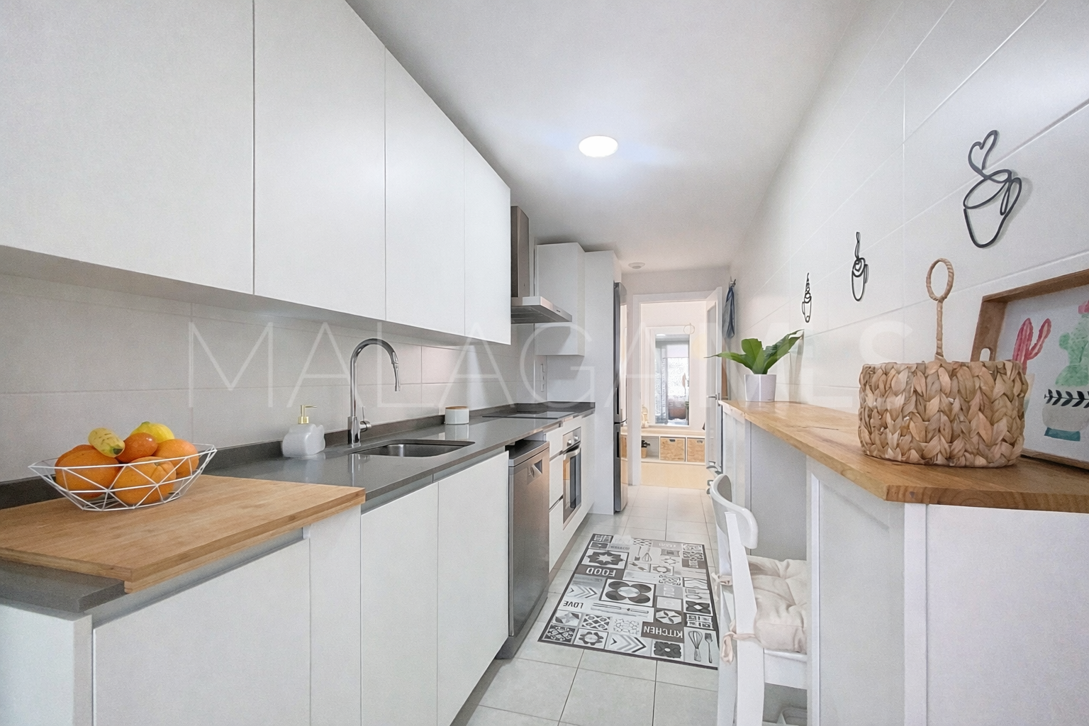 3 bedrooms Estepona Centre penthouse for sale
