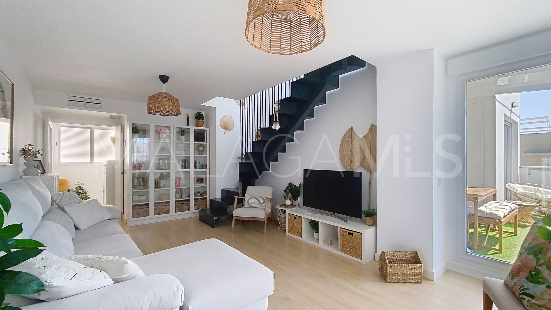 3 bedrooms Estepona Centre penthouse for sale