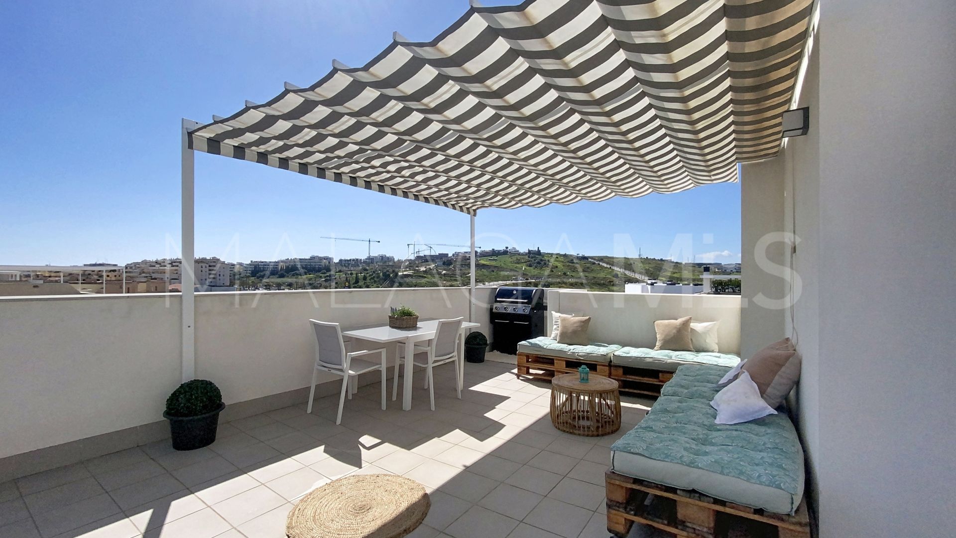 3 bedrooms Estepona Centre penthouse for sale