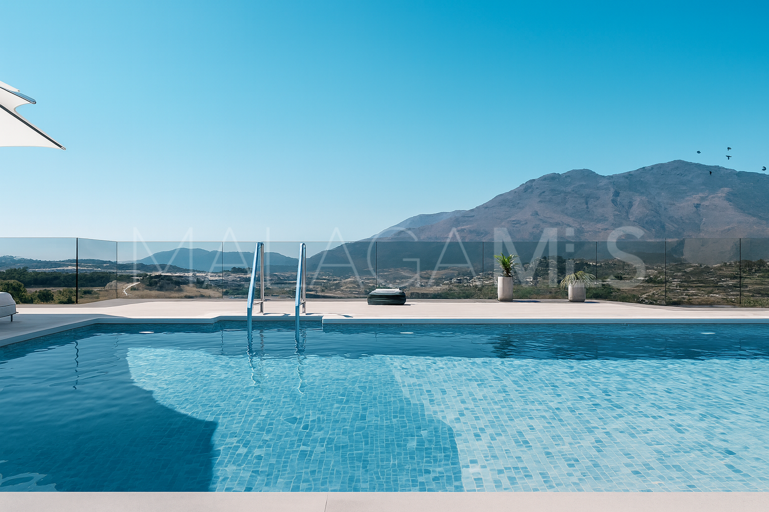 3 bedrooms Estepona Centre penthouse for sale