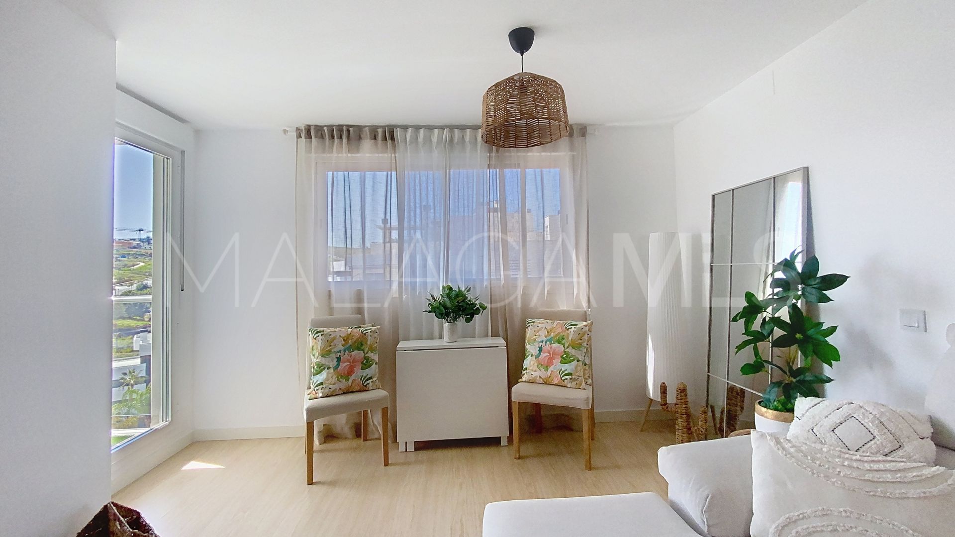3 bedrooms Estepona Centre penthouse for sale