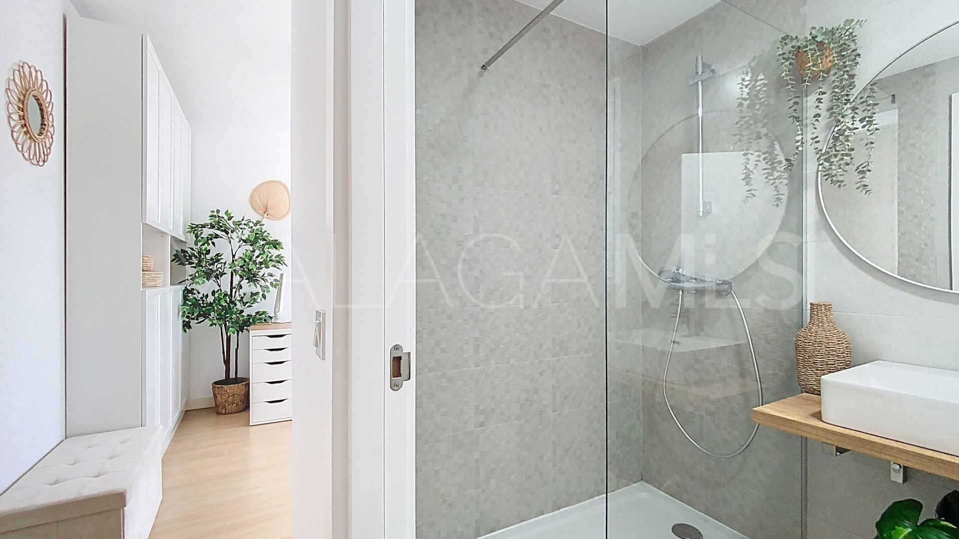 3 bedrooms Estepona Centre penthouse for sale