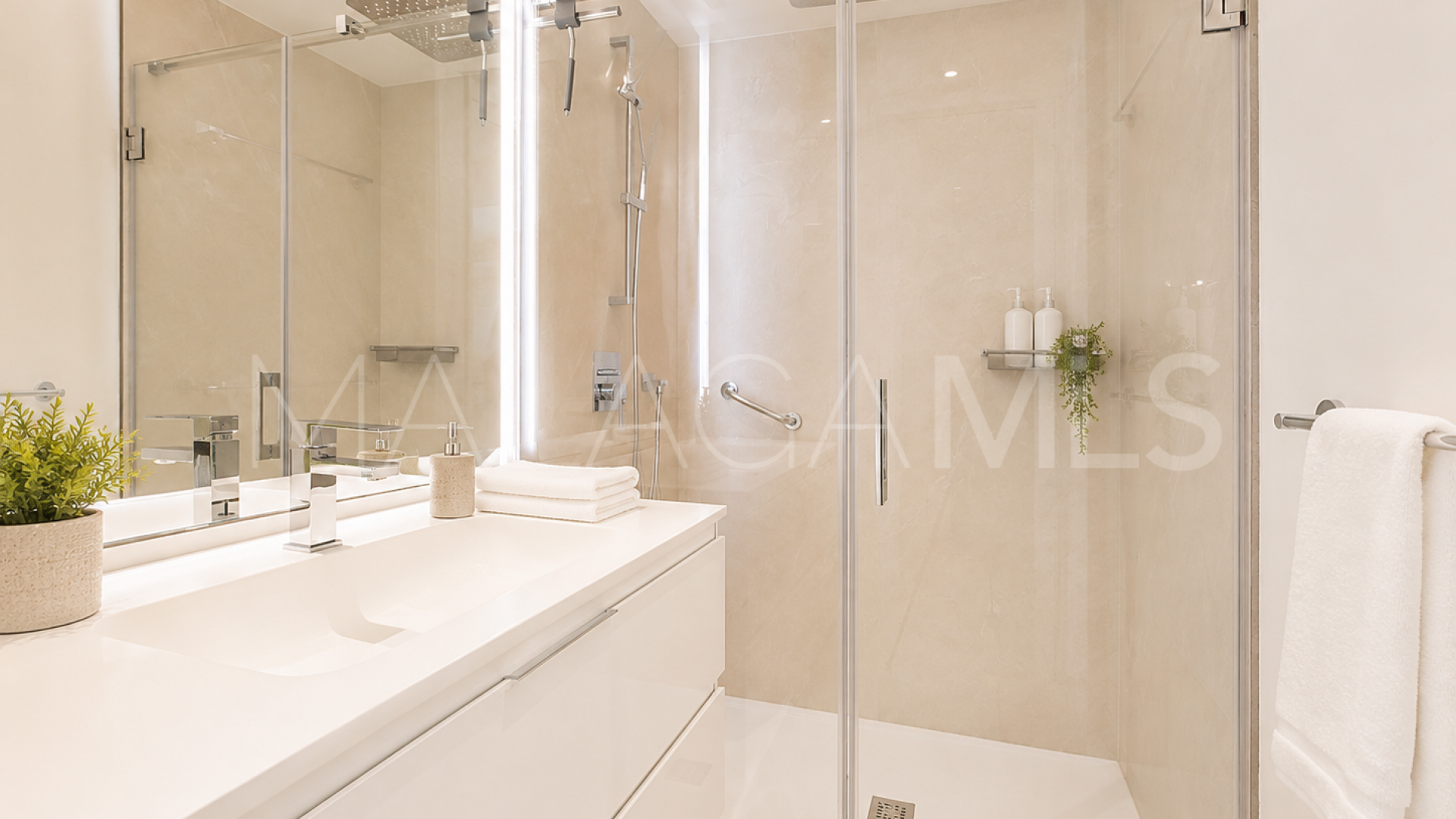 Buy apartment with 2 bedrooms in Darya