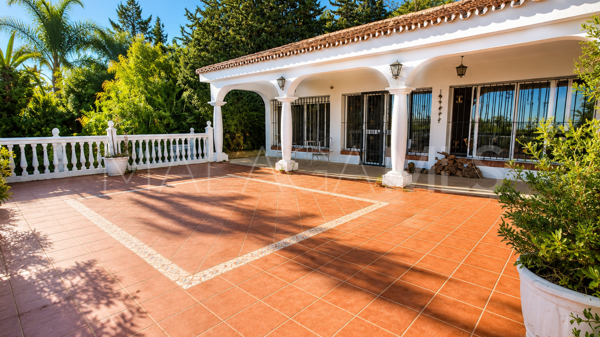 Villa for sale in Paraiso Medio