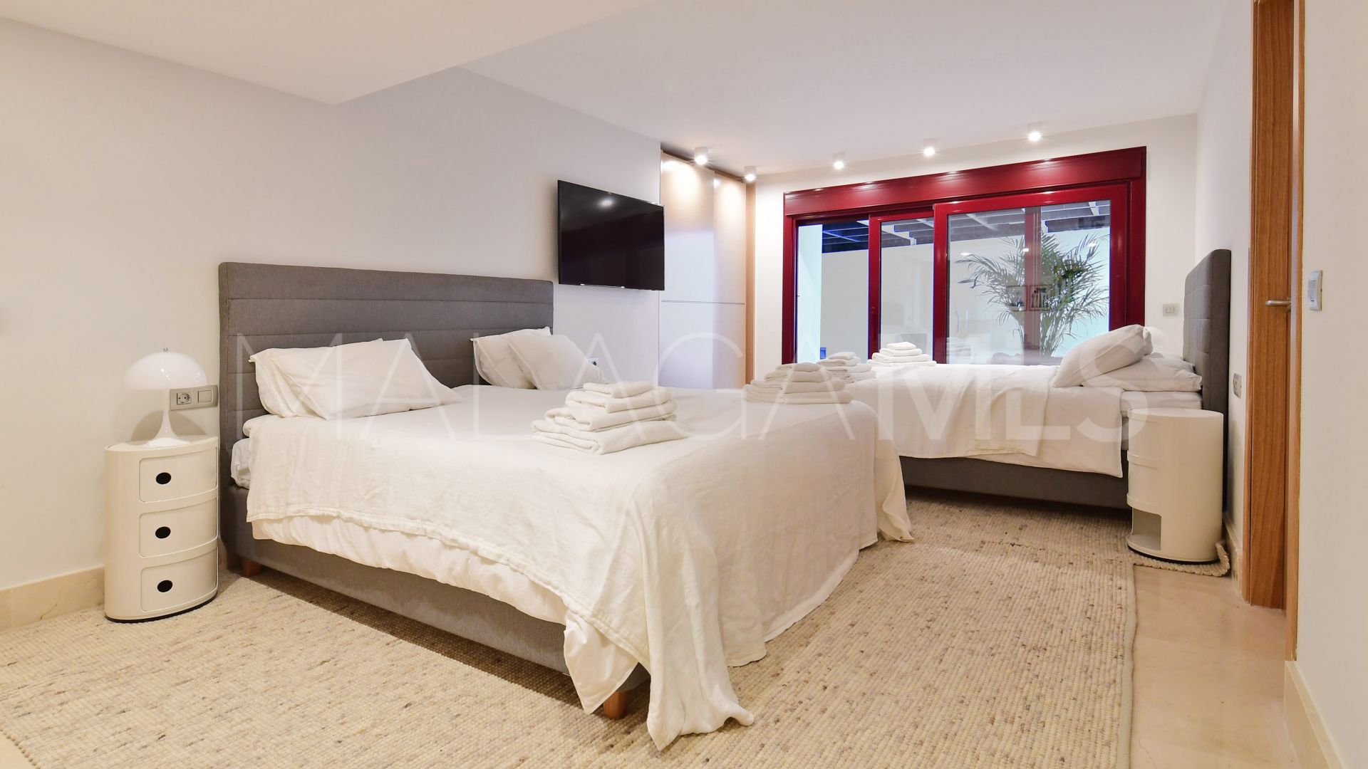 Haus for sale in Nueva Andalucia