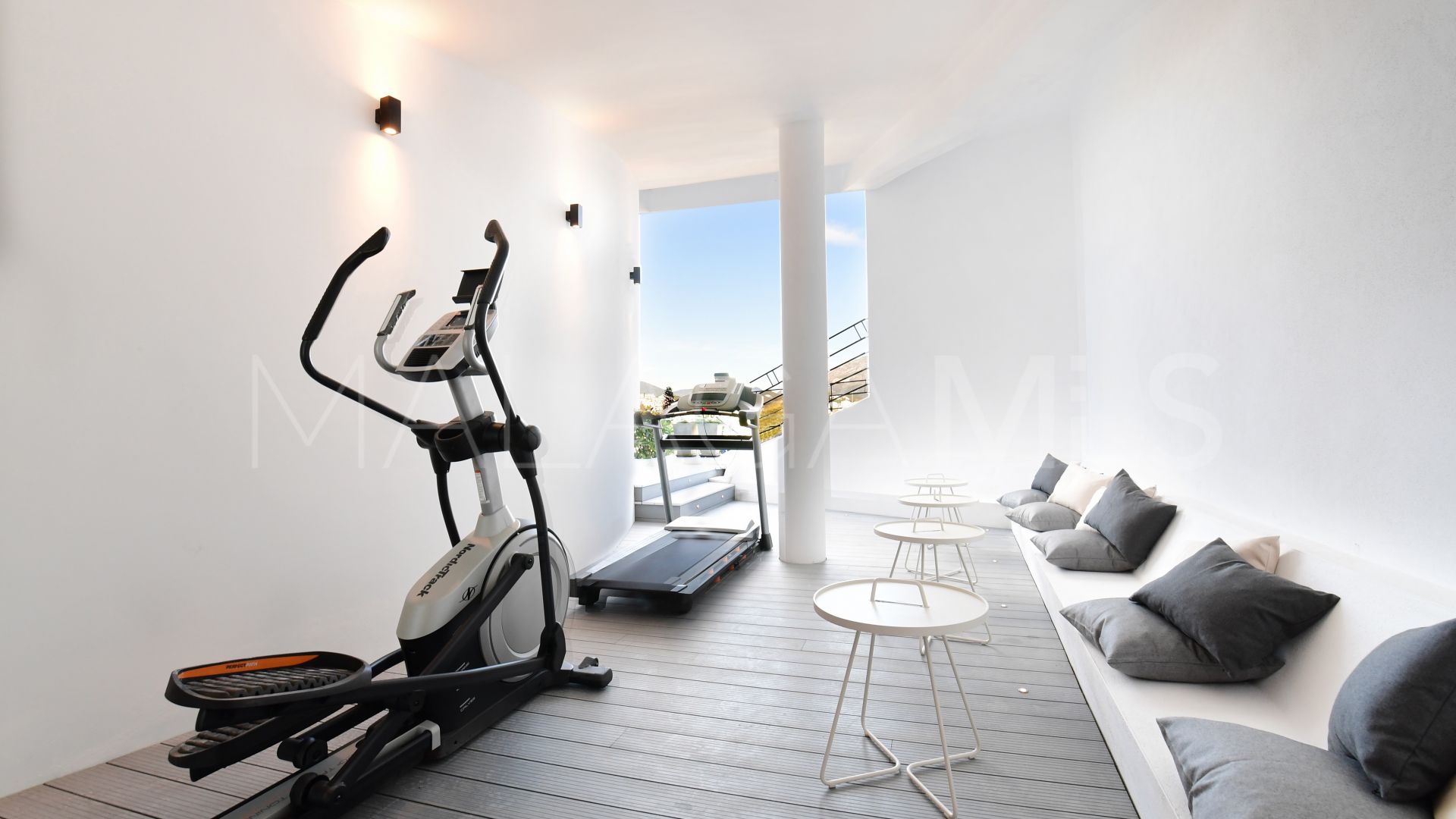 Haus for sale in Nueva Andalucia