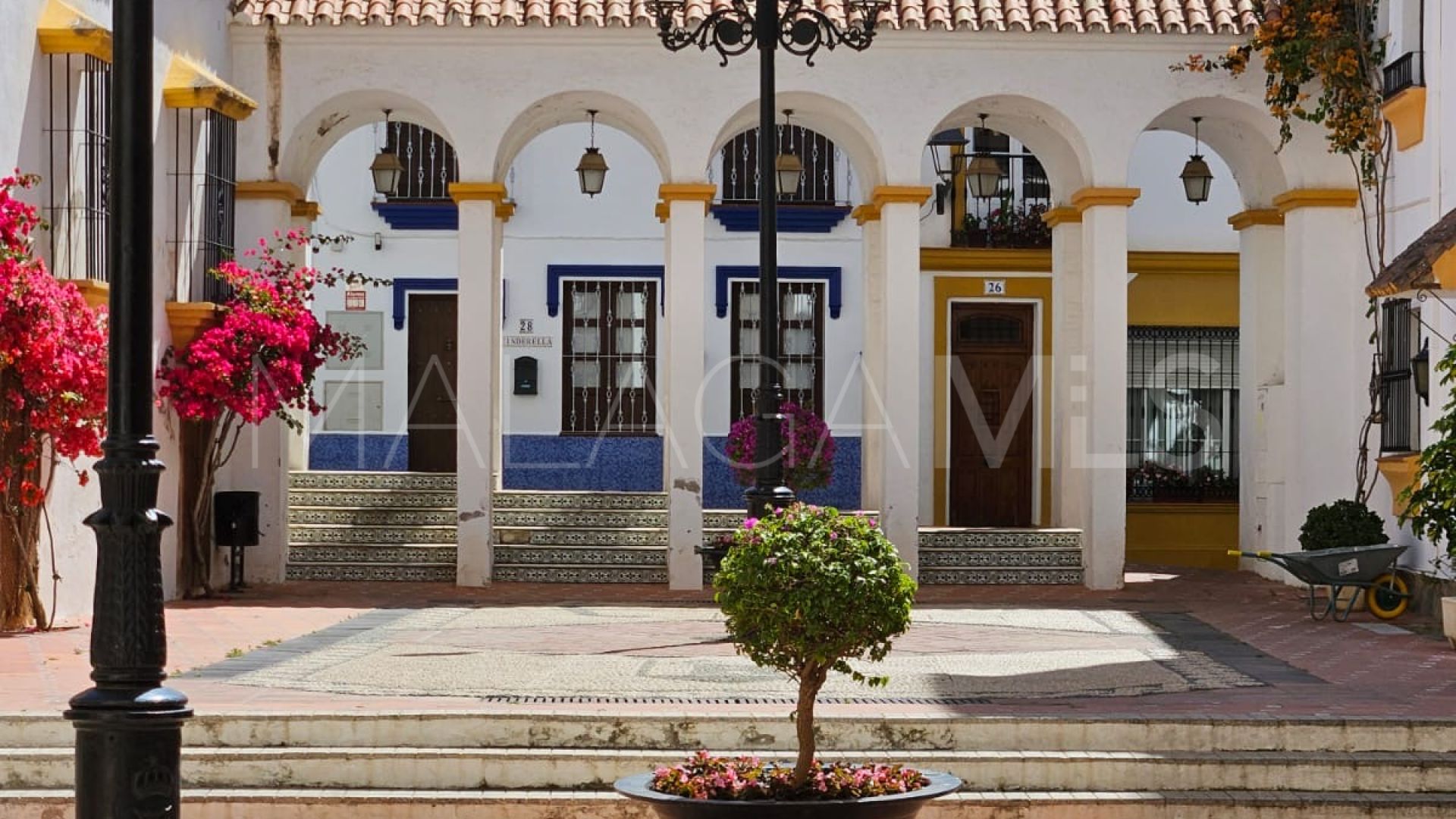 Parhus for sale in Marbella City