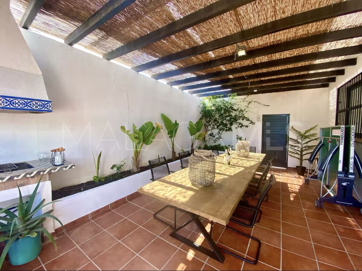 Villa for sale in Marbella City
